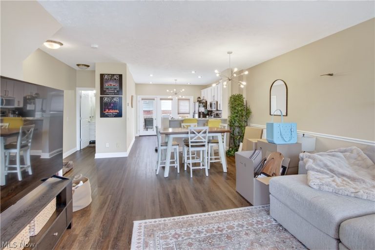 10933 Detroit Avenue, Cleveland, OH - Photo 5