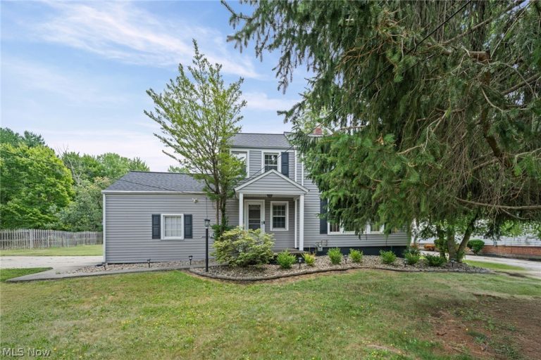 7471 Som Center Road, Solon, OH - Photo 2