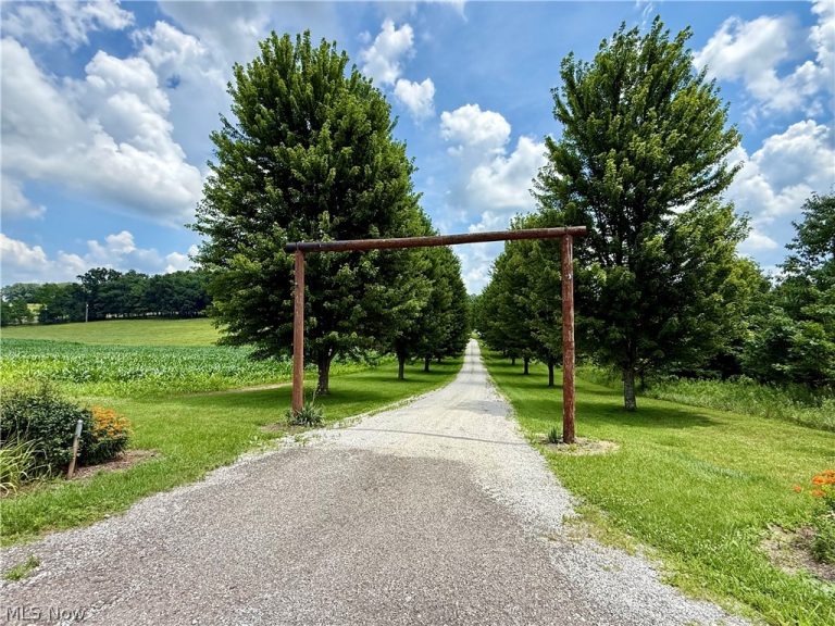 1098 Mace Road, Carrollton, OH - Photo 5