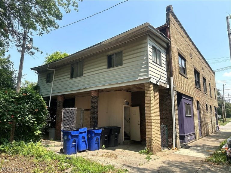 3996 71st Street, Cleveland, OH - Photo 8