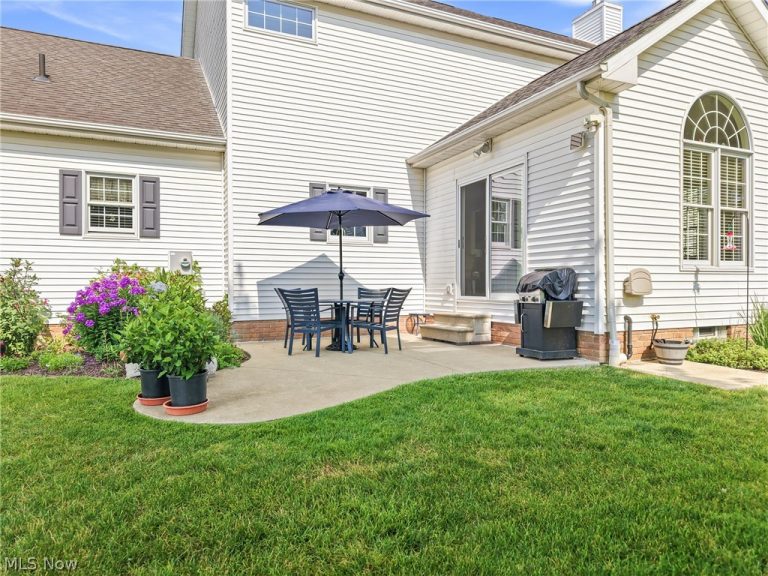 5808 Shallow Creek Avenue, Louisville, OH - Photo 8