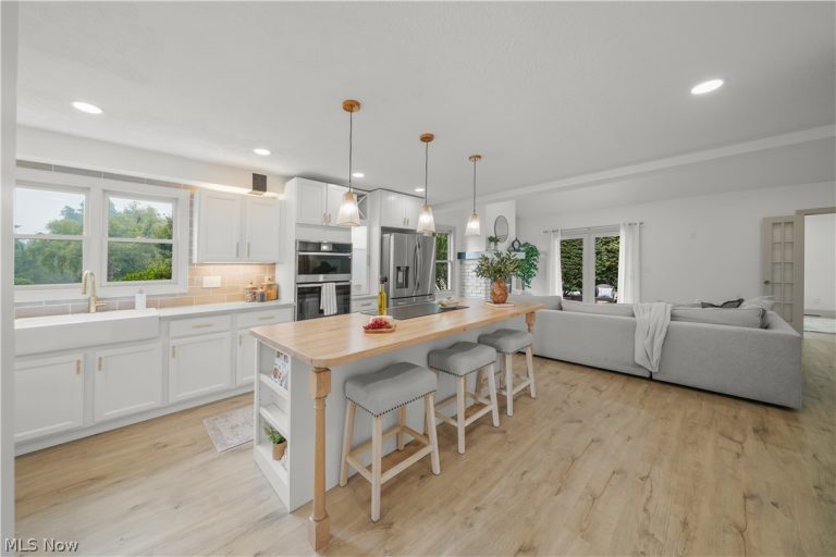 775-6 Hampton Circle, Aurora, OH - Photo 4