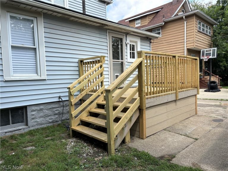 1082 Florida Avenue, Akron, OH - Photo 8