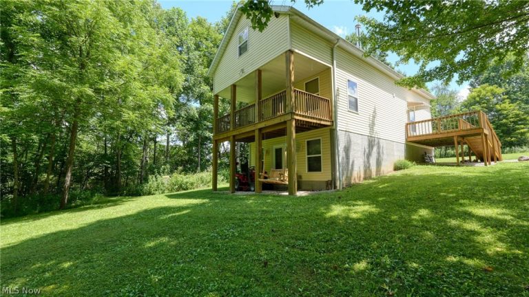 15825 Freedom Road, Kimbolton, OH - Photo 2