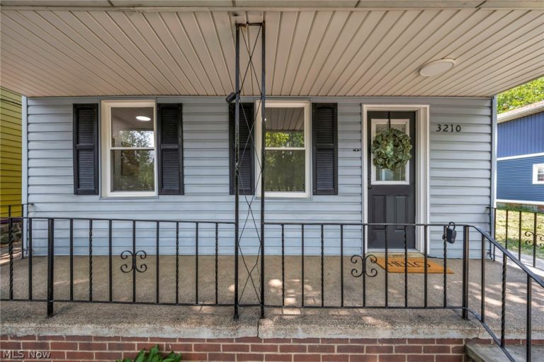 3210 Monroe Avenue, Cleveland, OH - Photo 4