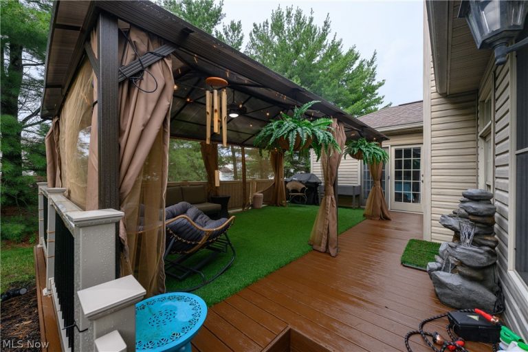 598 Saguaro Place, Barberton, OH - Photo 4