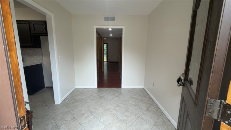 19224 Idlewood Trail, Strongsville, OH - Photo 8