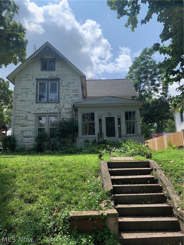 334 State Street, Leetonia, OH