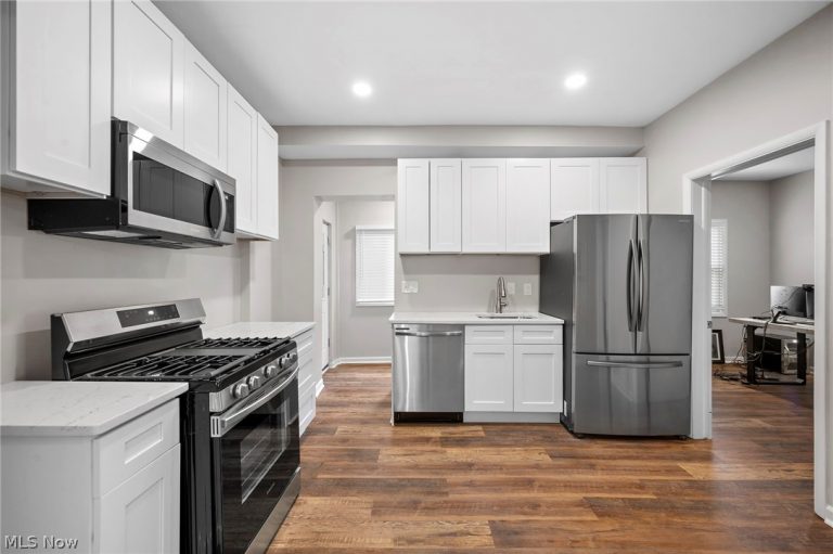 2109 Murray Hill Road #1, Cleveland, OH - Photo 5