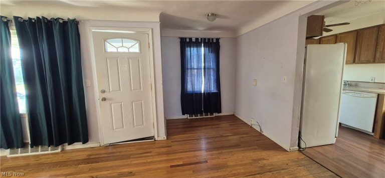 1112 Clearview Avenue, Parma, OH - Photo 4