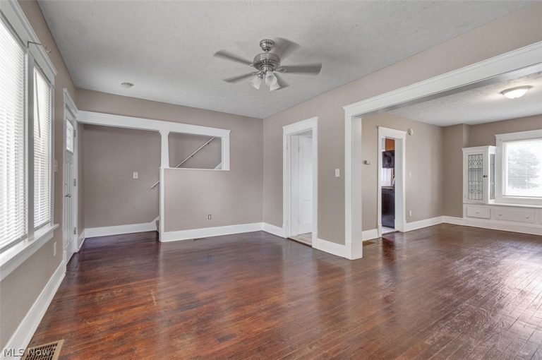 10421 Dale Avenue, Cleveland, OH - Photo 6