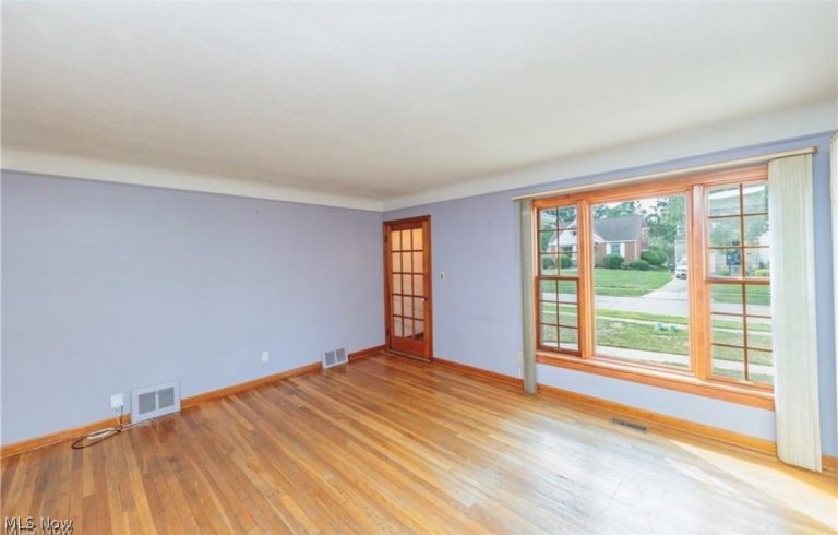 4521 Emerson Road, South Euclid, OH - Photo 6
