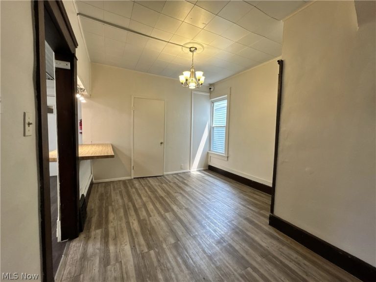1303 Oregon Avenue, Steubenville, OH - Photo 8