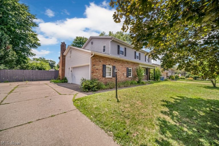 731 Redwood Drive, Canal Fulton, OH - Photo 4