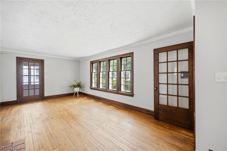 396 214th Street, Euclid, OH - Photo 6