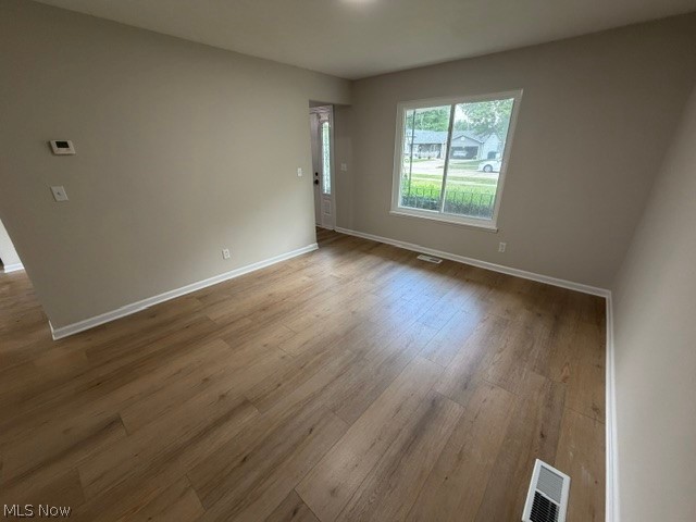 26941 Adele Lane, Olmsted Falls, OH - Photo 8