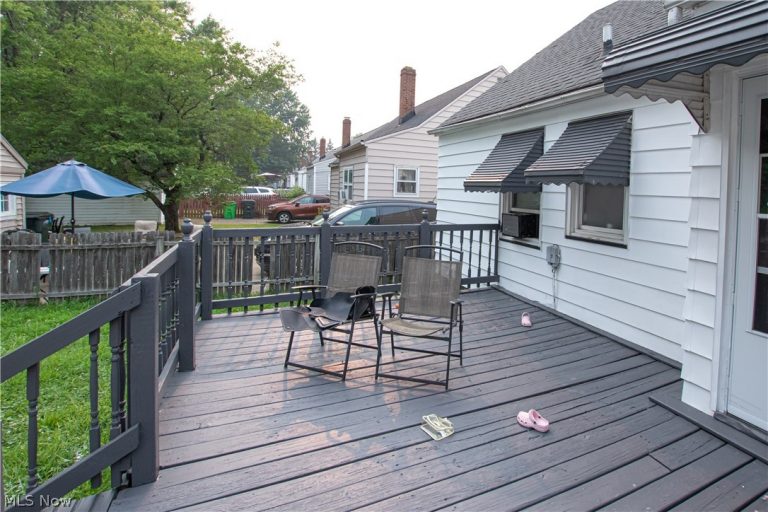 13160 Hathaway Road, Garfield Heights, OH - Photo 5