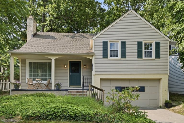 3556 Meadowbrook Boulevard, Cleveland Heights, OH, 44118