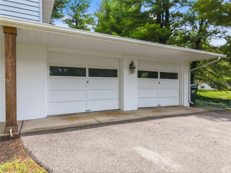 1884 Spring Valley Avenue, Canton, OH - Photo 8