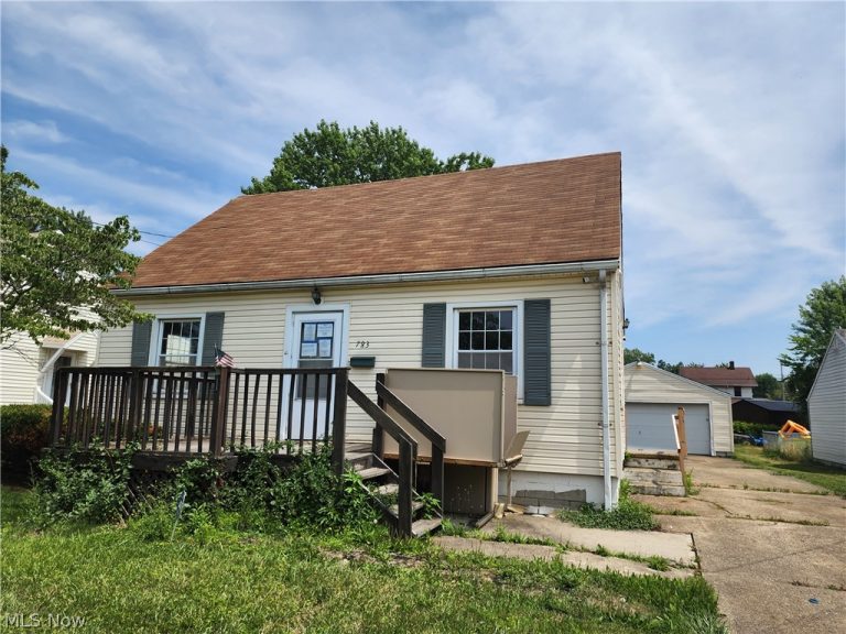 783 Belvedere Avenue, Warren, OH - Photo 2