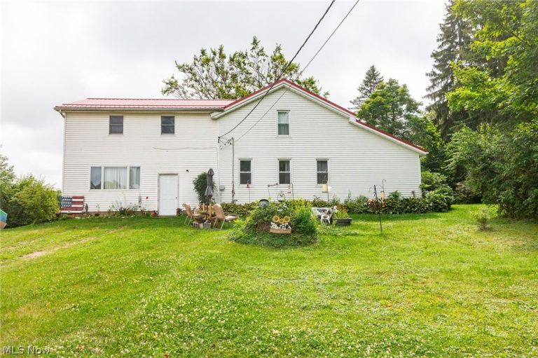7785 Jewell Grenville Road, Kinsman, OH - Photo 8