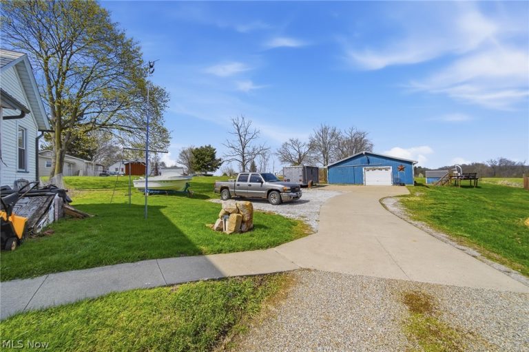11275 Orrville Street, Massillon, OH - Photo 3