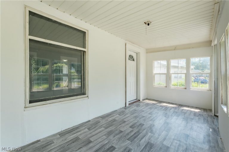 757 Baird Street, Akron, OH - Photo 4
