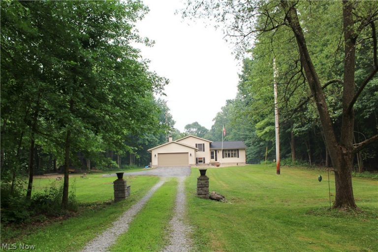 9555 Salem Warren Road, Salem, OH - Photo 2