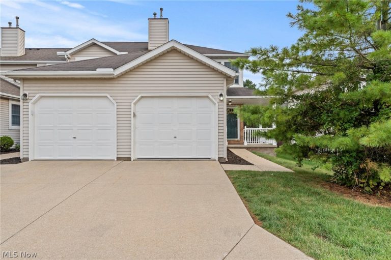 4262 Hadley Court, Brunswick, OH - Photo 2