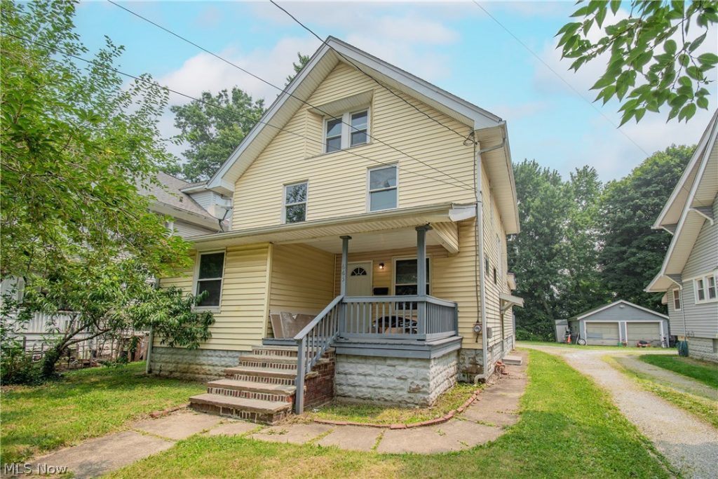 665 Thayer Street, Akron, OH