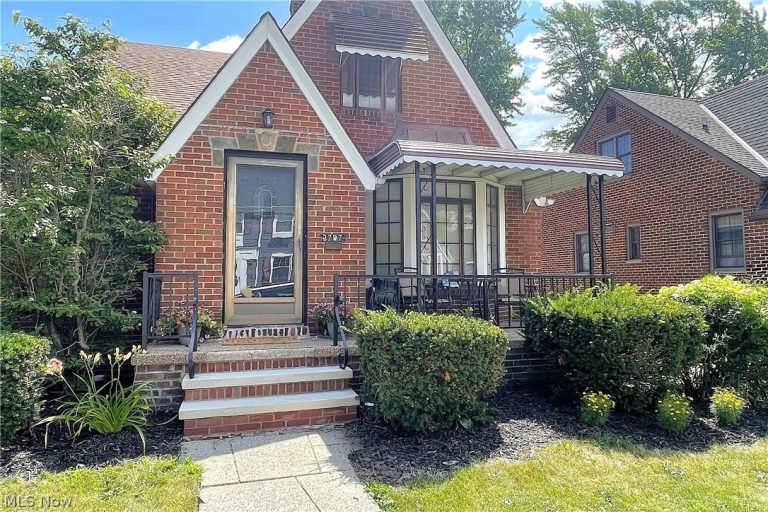 3757 178th Street, Cleveland, OH - Photo 2