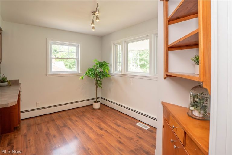 3920 Ashwood Street, Canton, OH - Photo 8