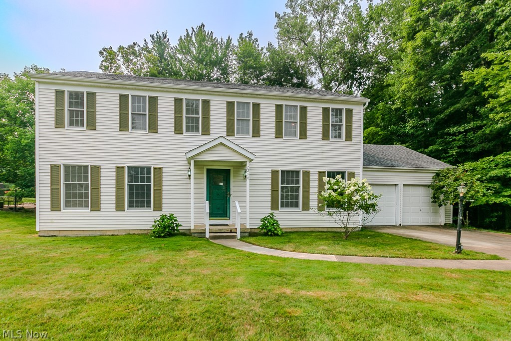 2218 Croydon Road, Twinsburg, OH