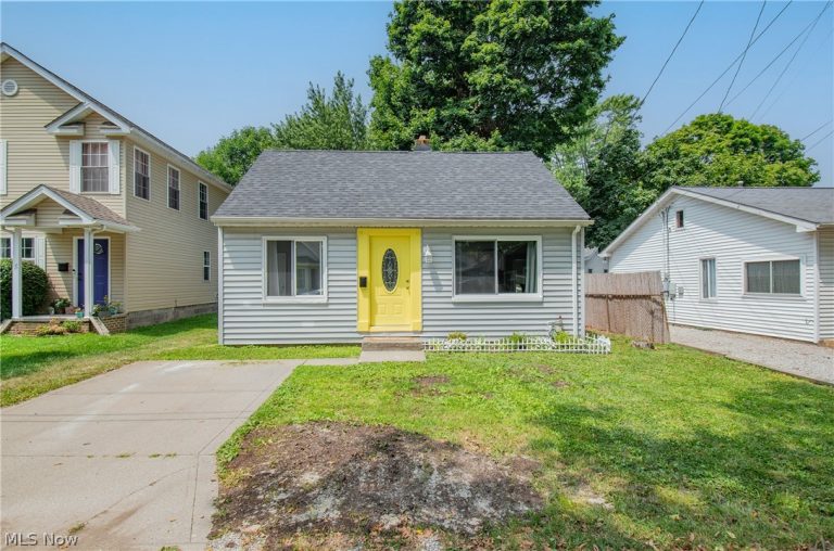 908 Hayes Avenue, Willoughby, OH - Photo 4