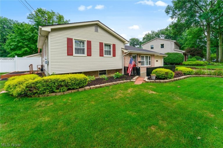 1827 Brockton Drive, Austintown, OH - Photo 3