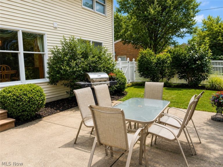 761 Highland Avenue, Wadsworth, OH - Photo 3