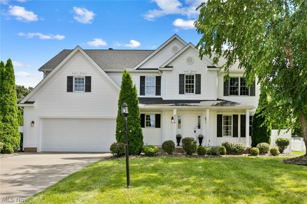4374 Pletzer Boulevard, Rootstown, OH