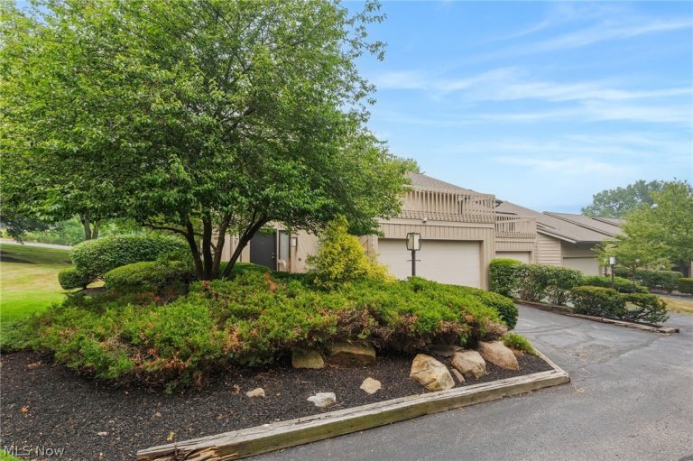 5741 Som Center Road #1, Solon, OH, 44139
