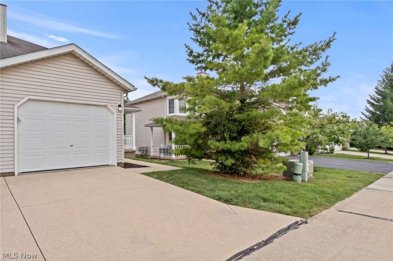 4262 Hadley Court, Brunswick, OH - Photo 3