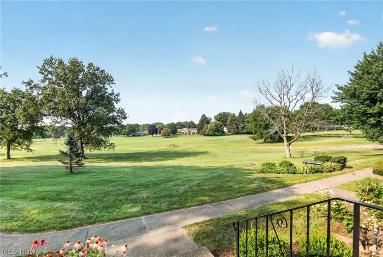 2040 Carlile Drive, Uniontown, OH - Photo 3