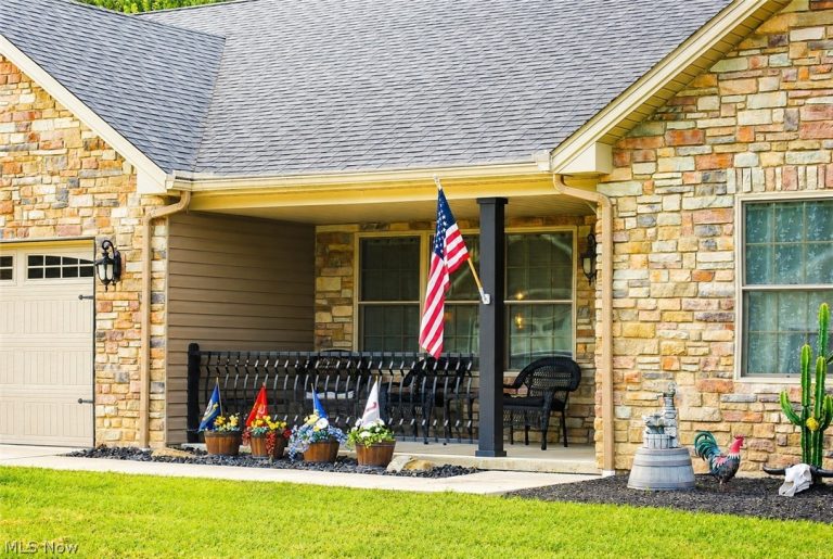 40011 Hope Court, Elyria, OH - Photo 4