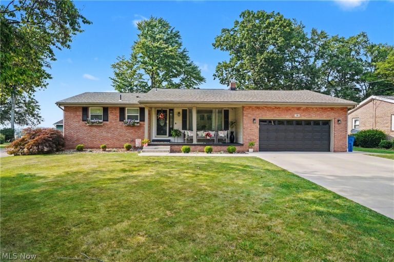 118 Robinwood Drive, New Middletown, OH, 44442