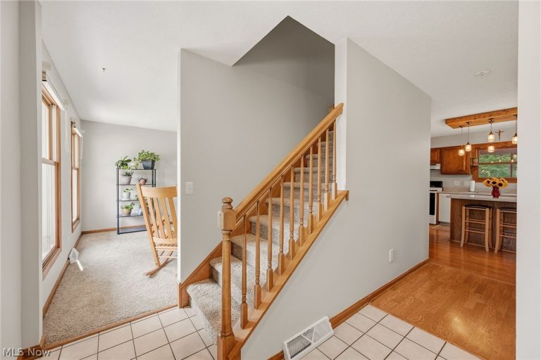 34452 Heatherwood Avenue, Avon, OH - Photo 4