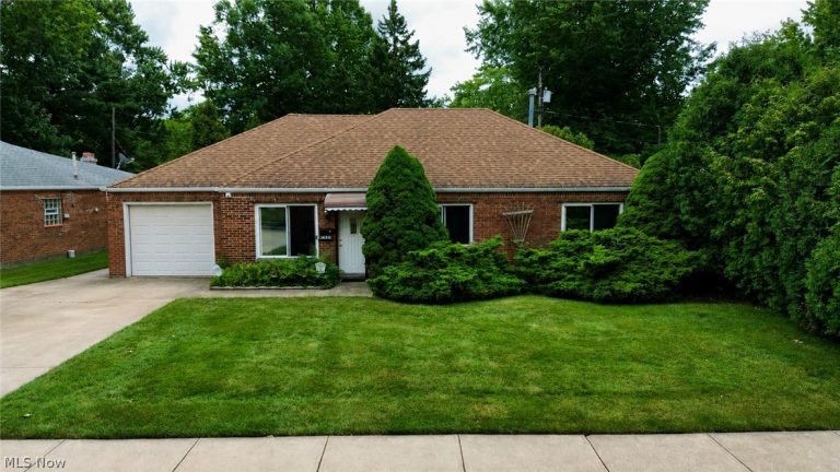 27390 Markbarry Avenue, Euclid, OH, 44132