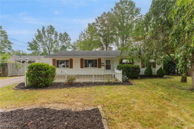 7365 Chennault Drive, North Ridgeville, OH, 44039