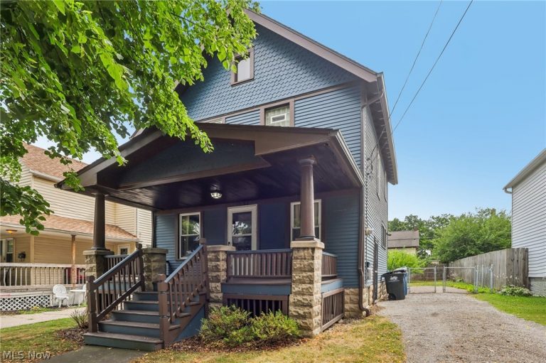 1531 Winchester Avenue, Lakewood, OH, 44107