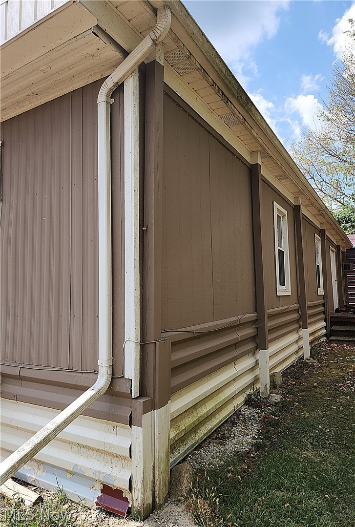 23516 Hideaway Drive, Senecaville, OH - Photo 4