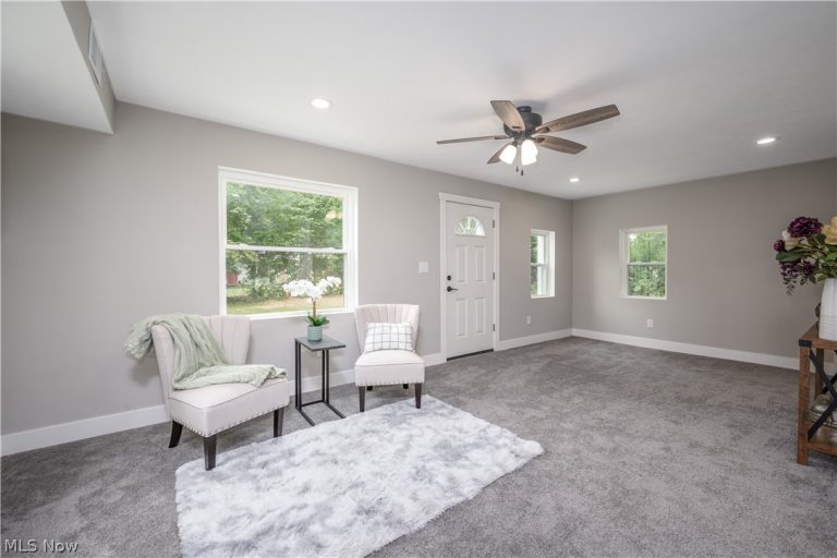 2190 Lake Road, Akron, OH - Photo 8