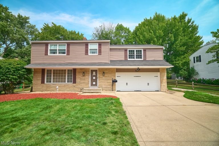 891 Brainard Road, Highland Heights, OH - Photo 2