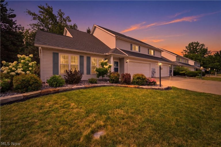 23210 Bennington Hamlet Circle, Euclid, OH - Photo 3